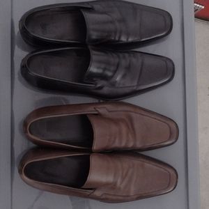 Hugo boss leather bottom loafers.